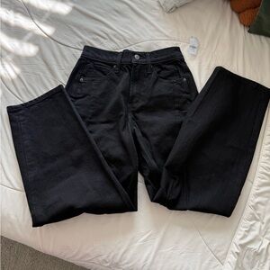 NWT Size 00 Old Navy Black Denim Barrel Jeans
